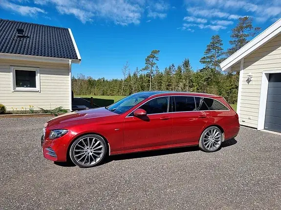 Mercedes-Benz E 220 2017 photo 2