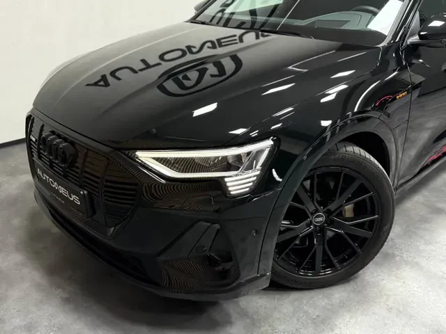 Audi E-Tron 2023 photo 2