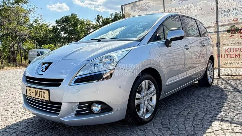 Peugeot 5008 2013 photo 3