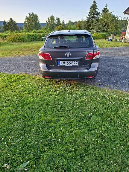 Toyota Avensis 2009 photo 4