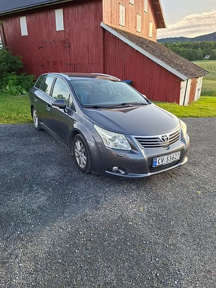 Toyota Avensis 2009 photo 2
