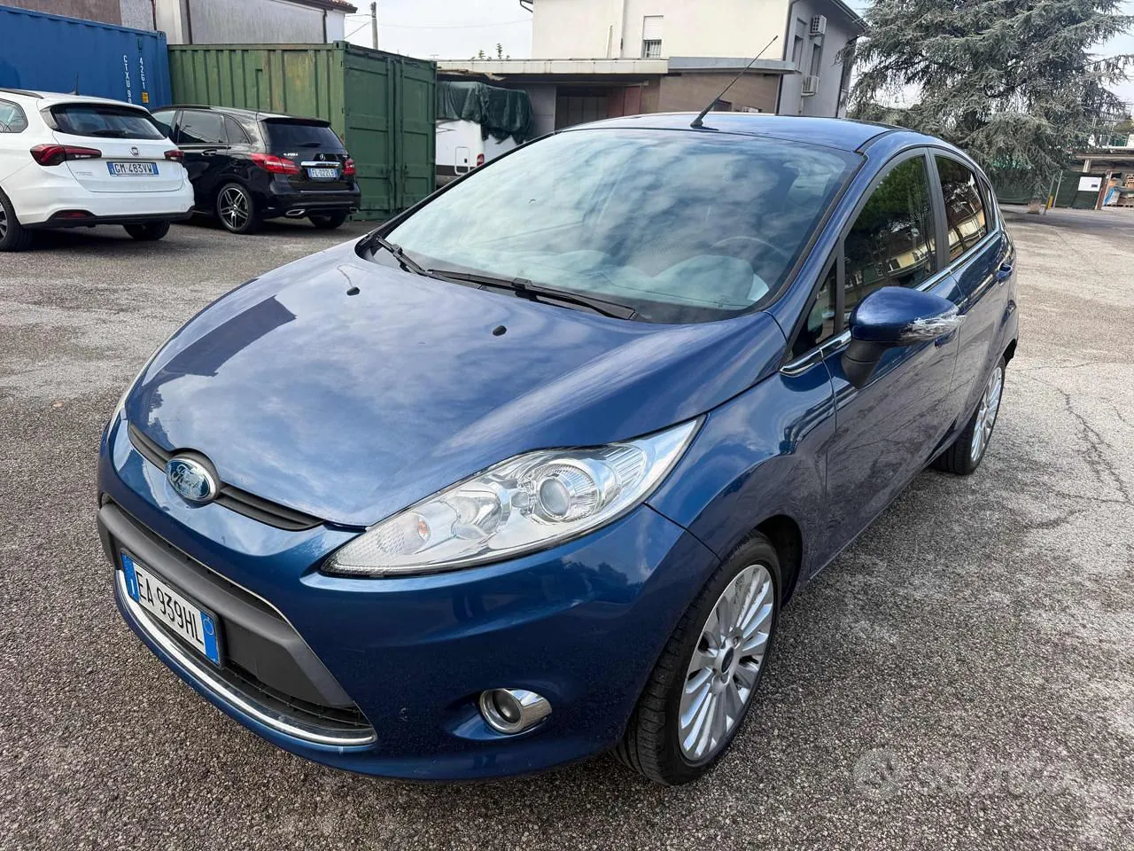 Ford Fiesta 2010 photo 3