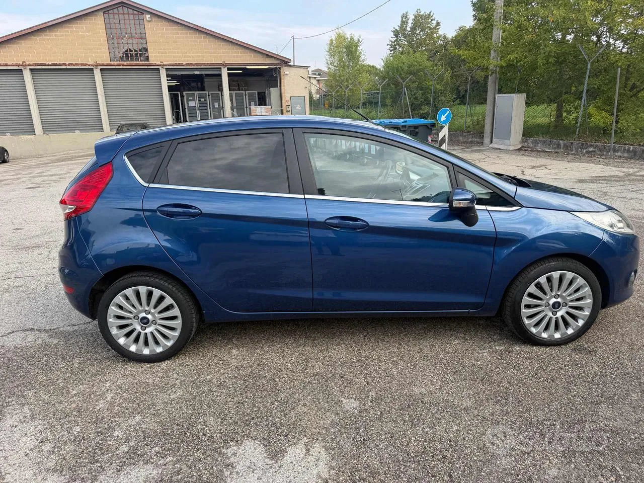 Ford Fiesta 2010 photo 5