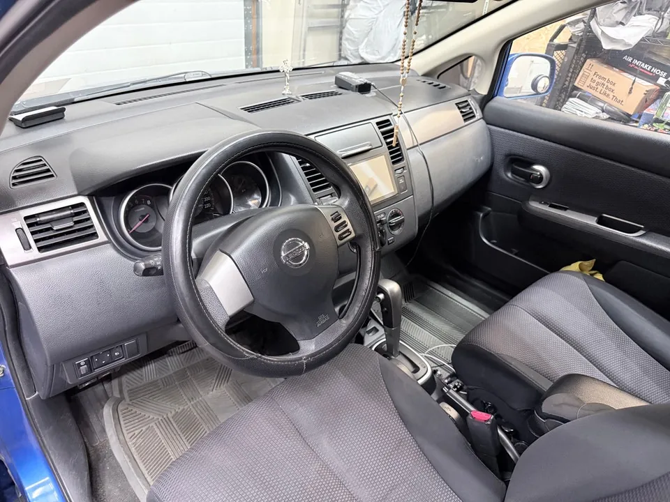 Nissan Versa 2007 photo 4