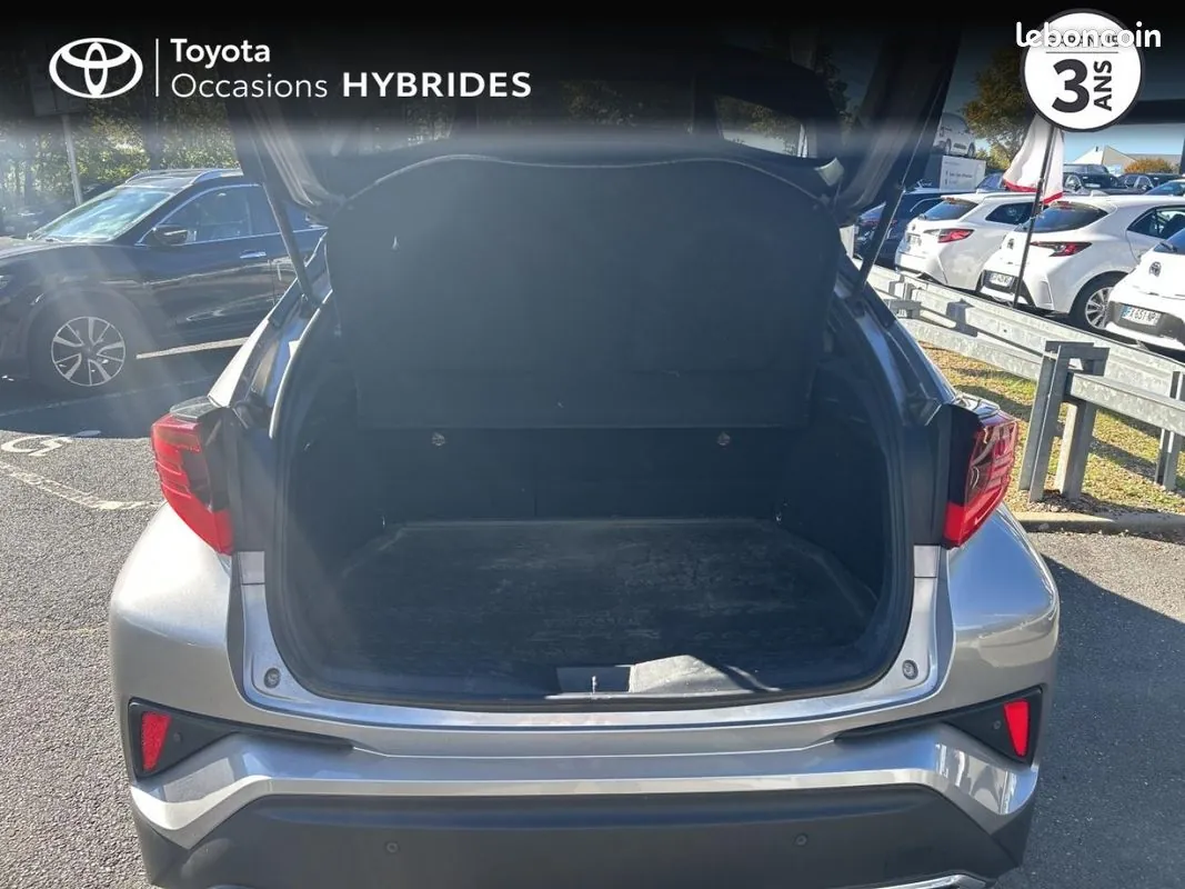 Toyota C-Hr 2020 photo 2