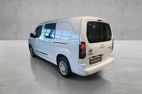 Toyota Proace City 2023 photo 3