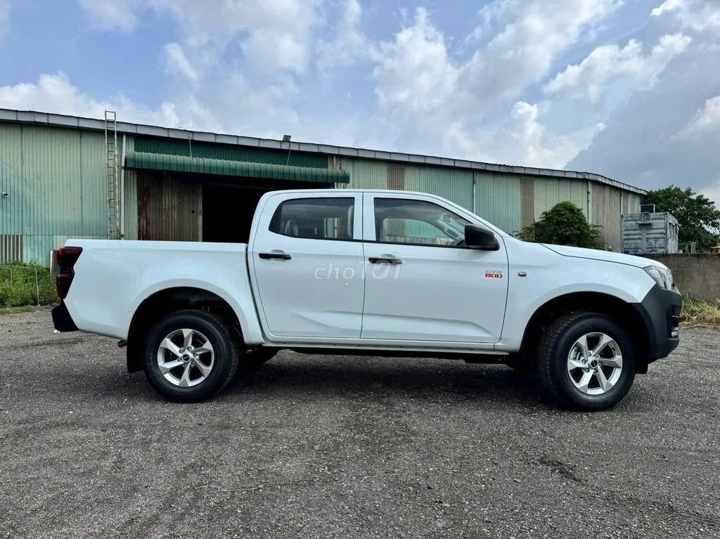 Isuzu D-Max 2026 photo 2