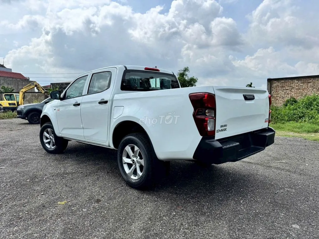 Isuzu D-Max 2026 photo 4