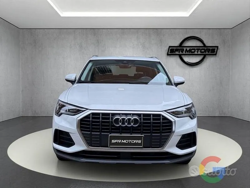 Audi Q3 2022 photo 2