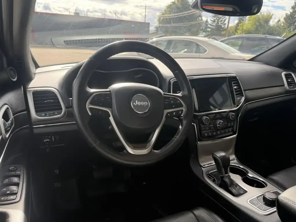 Jeep Grand Cherokee 2022 photo 2