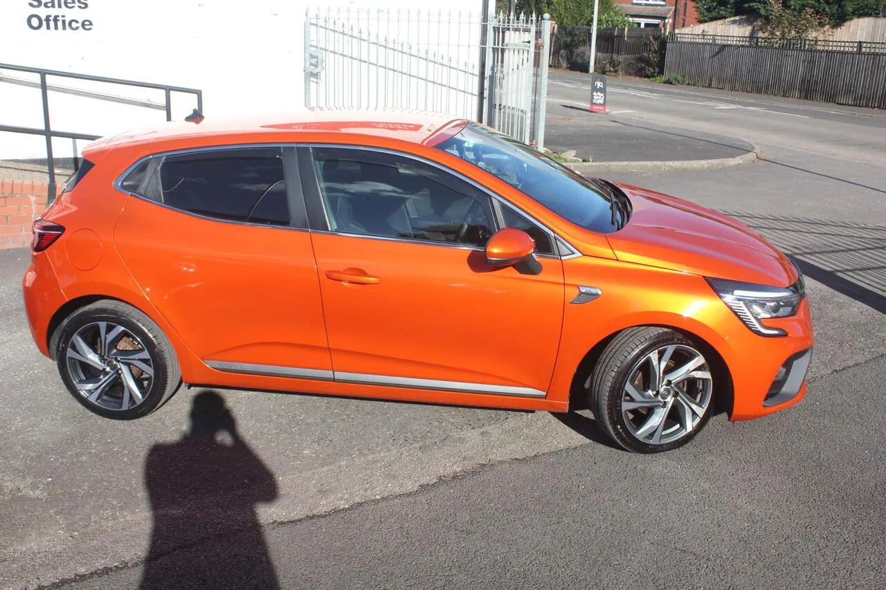 Renault Clio 2020 photo 2