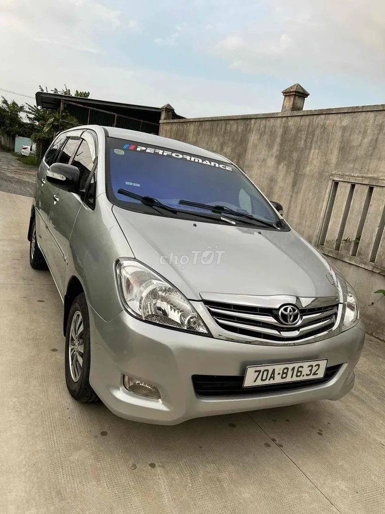 Toyota Innova