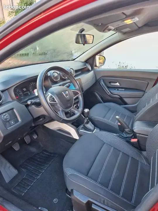 Dacia Duster 2022 photo 3