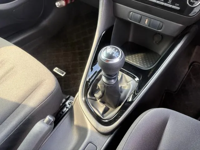 Toyota Yaris 2020 photo 5