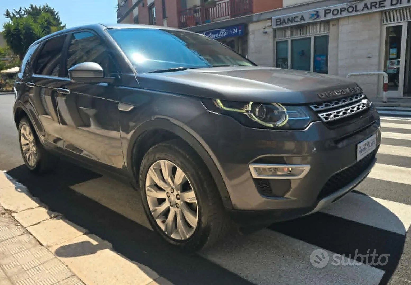Land Rover Discovery Sport 2015 photo 3