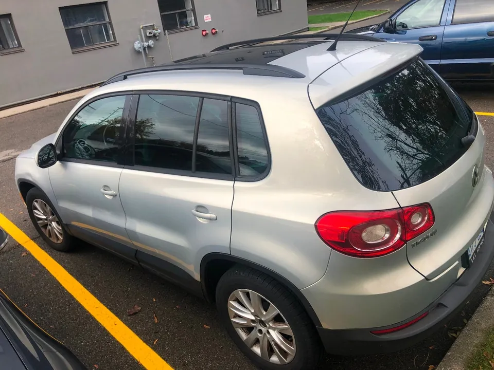 Volkswagen Tiguan 2009 photo 4