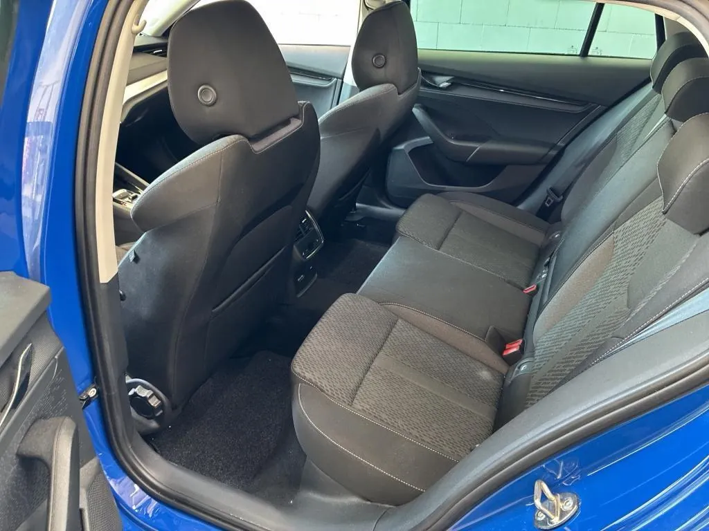 Skoda Octavia Combi 2022 photo 4