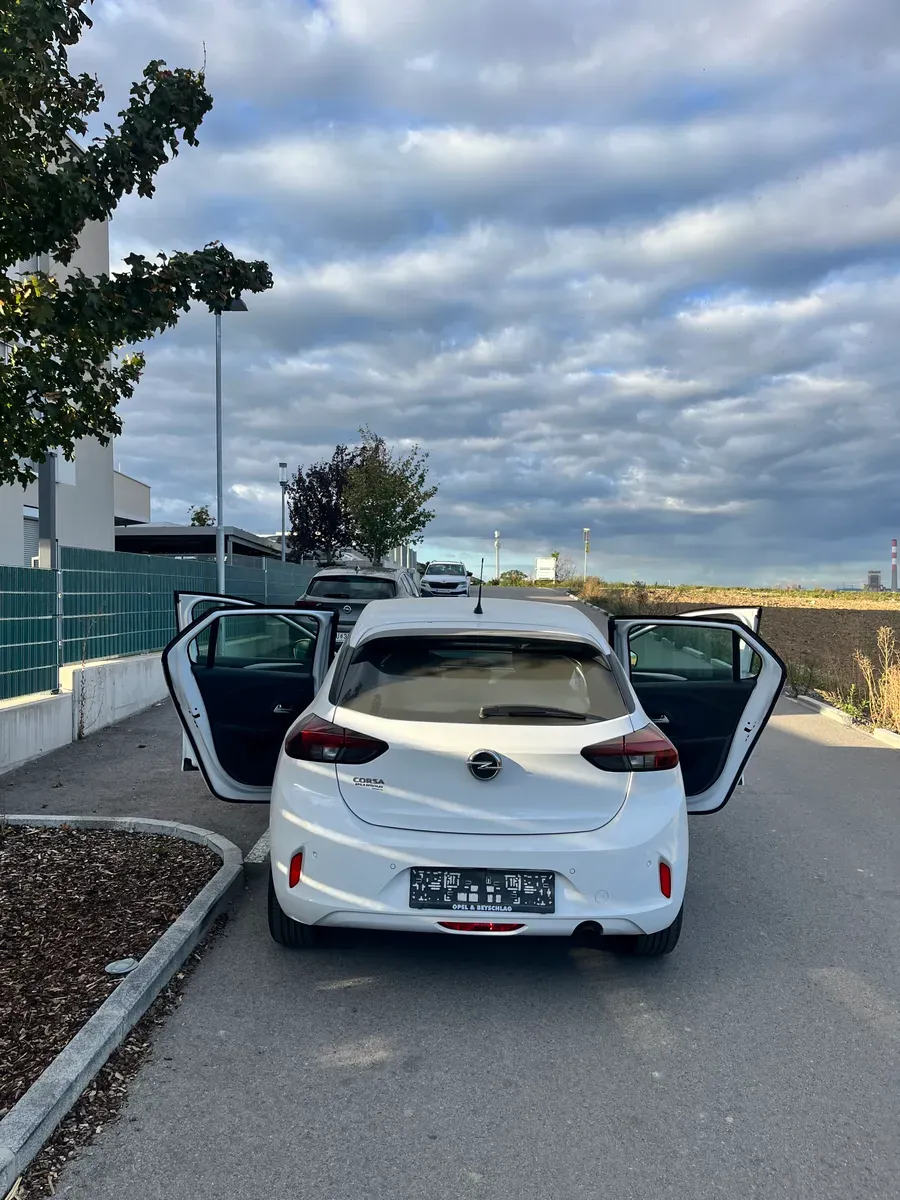 Opel Corsa 2023 photo 3