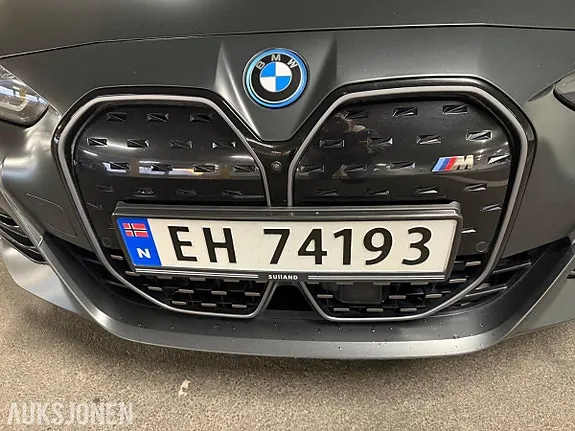 BMW I4 M50 2024 photo 3