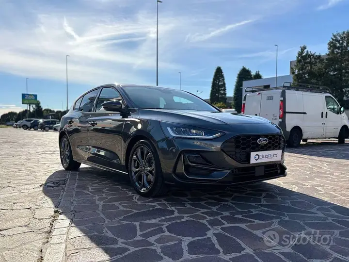 Ford Focus 2025 photo 3