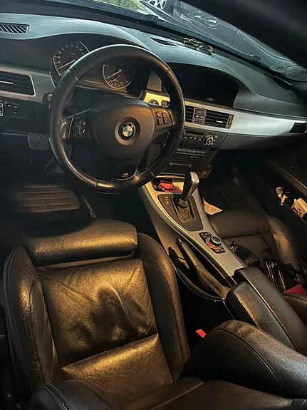 BMW 320D 2009 photo 5