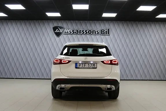 Mercedes-Benz Gla250 E 2023 photo 4