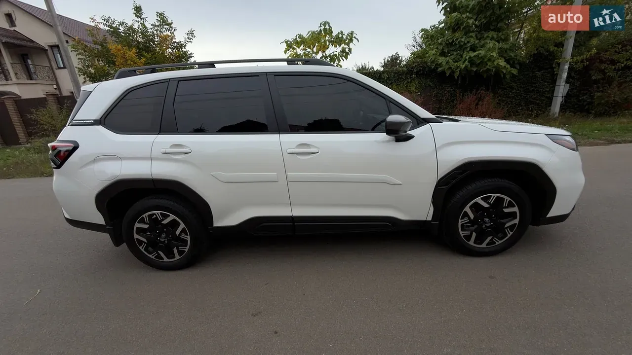 Subaru Forester 2025 photo 2