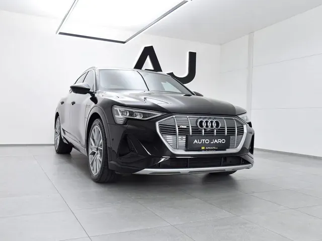 Audi E-Tron 2022 photo 2