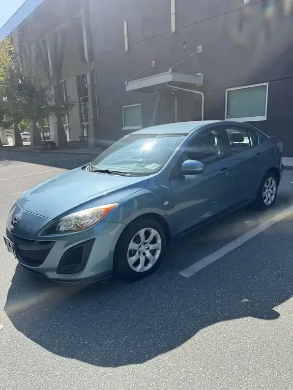 Mazda 3 2010 photo 3