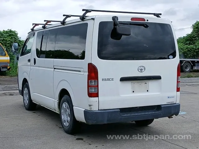 Toyota Regius Ace 2006 photo 5