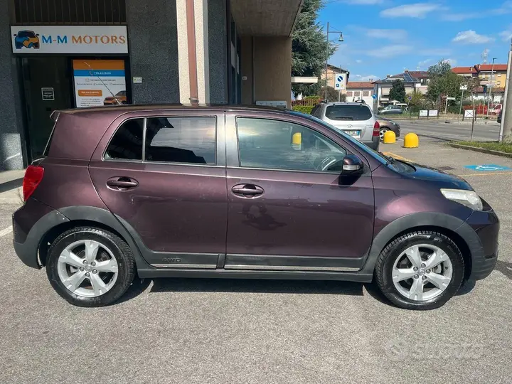 Toyota Urban Cruiser 2011 photo 4