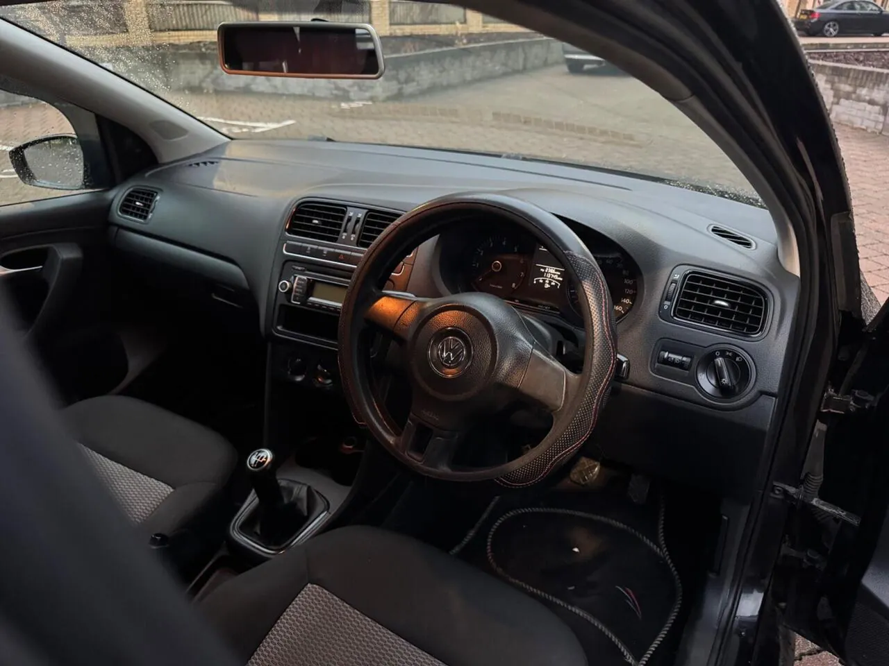 Volkswagen Polo 2011 photo 5