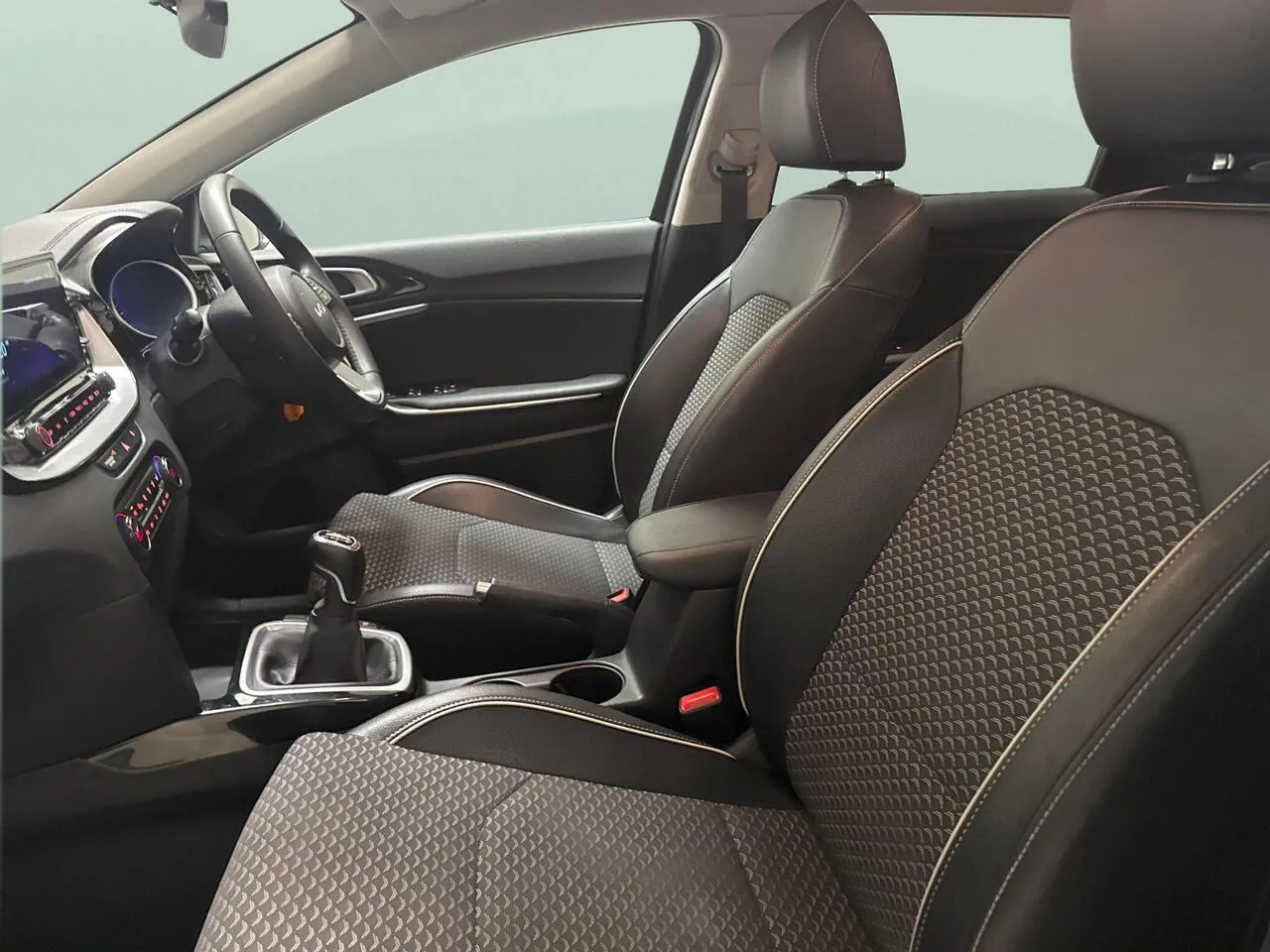 Kia Ceed 2023 photo 4