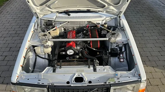 Volvo 240 1982 photo 5
