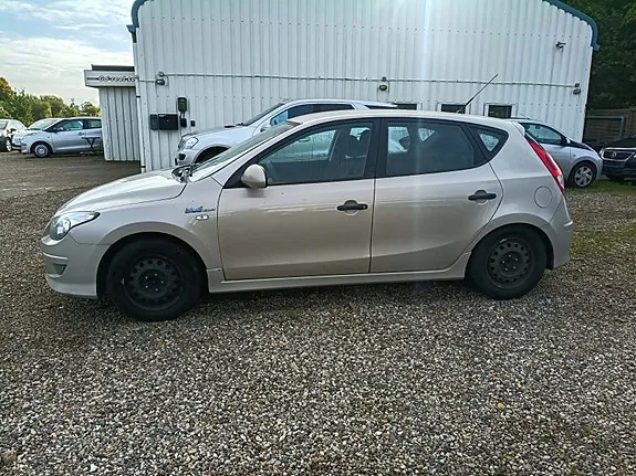 Hyundai I30 2010 photo 5