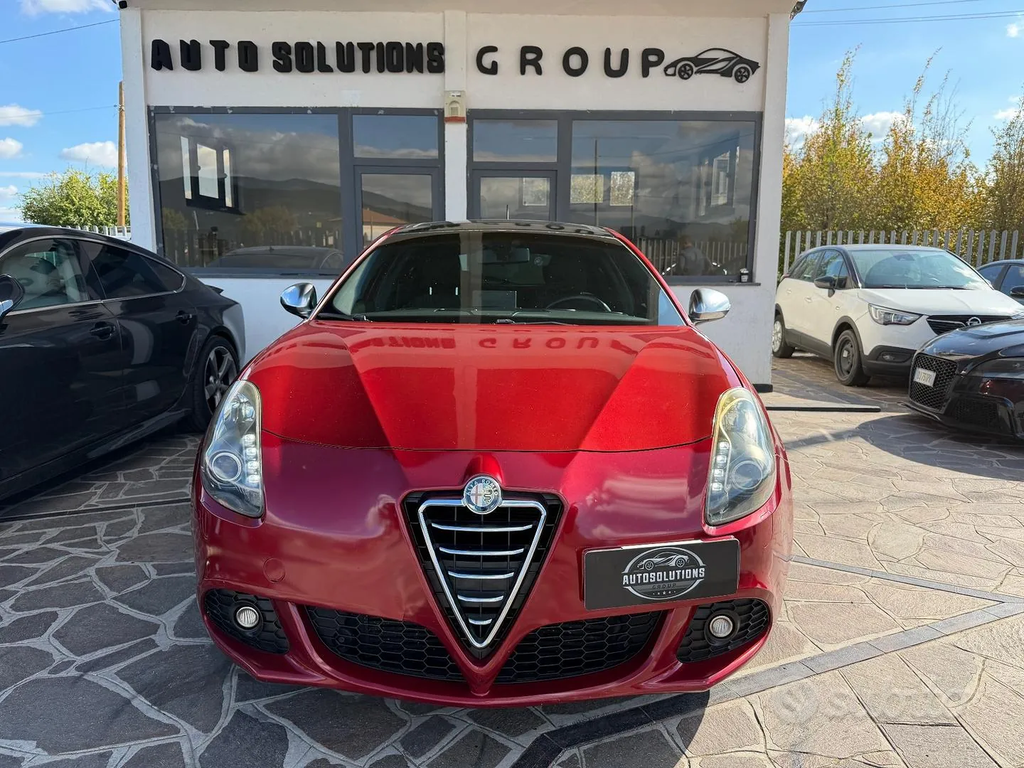 Alfa Romeo Giulietta 2011 photo 2