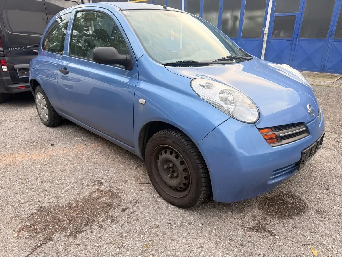 Nissan Micra 2003 photo 2