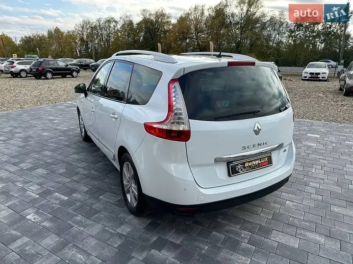 Renault Scenic 2015 photo 5