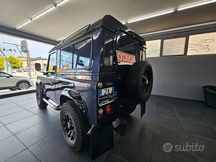 Land Rover Defender 1998 photo 5
