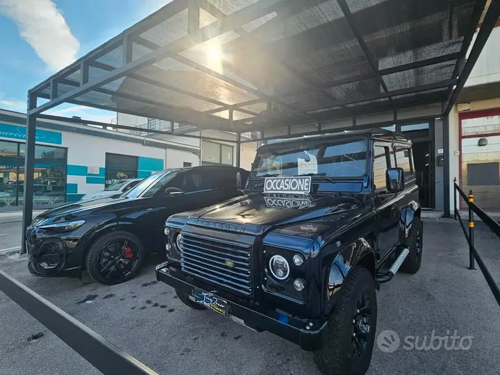Land Rover Defender
