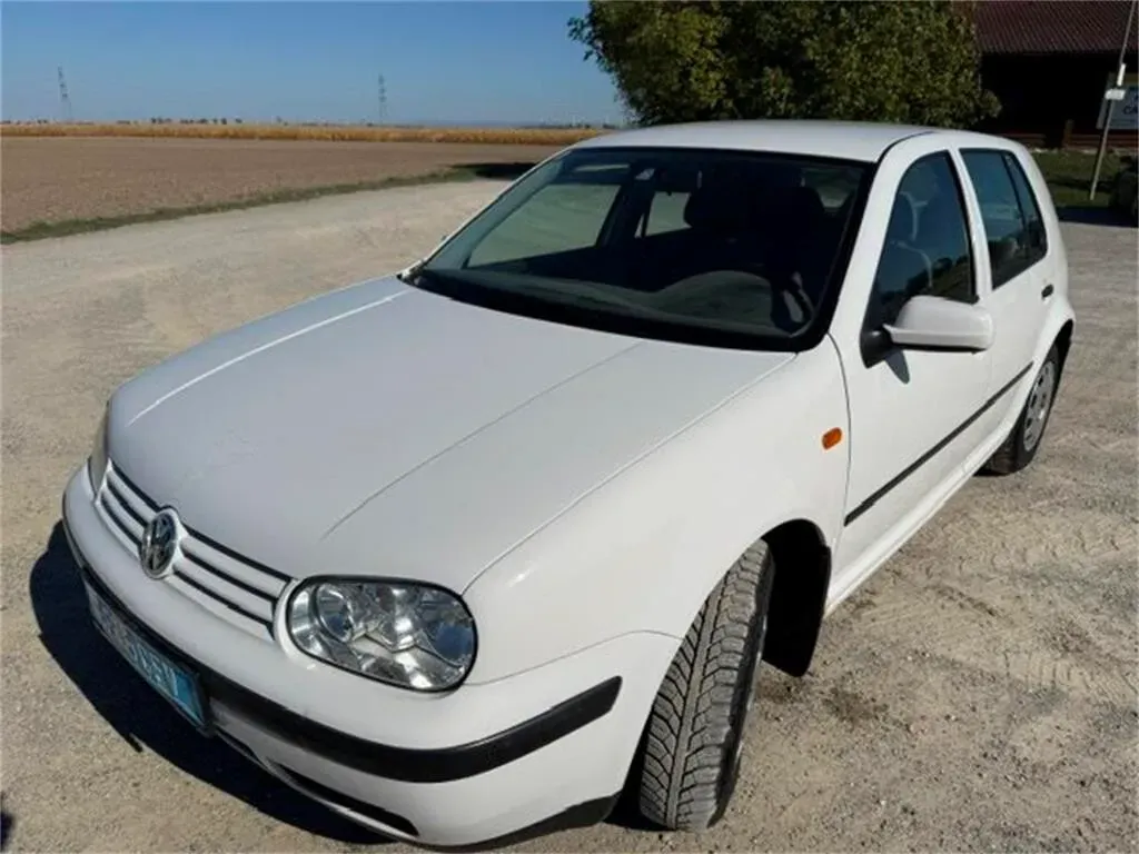 Volkswagen Golf 1998 photo 2