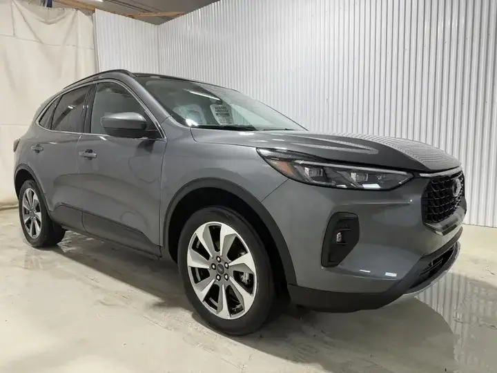 Ford Escape 2025 photo 5