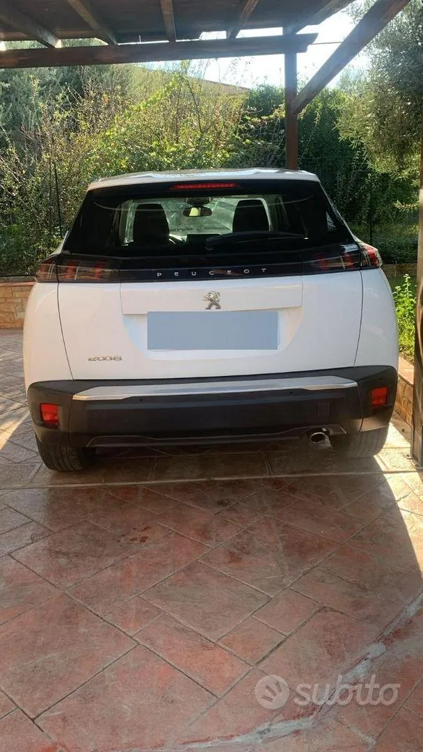 Peugeot 2008 2021 photo 2