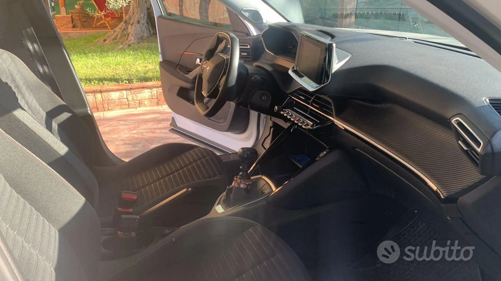 Peugeot 2008 2021 photo 4