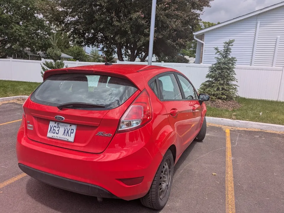 Ford Fiesta 2015 photo 3