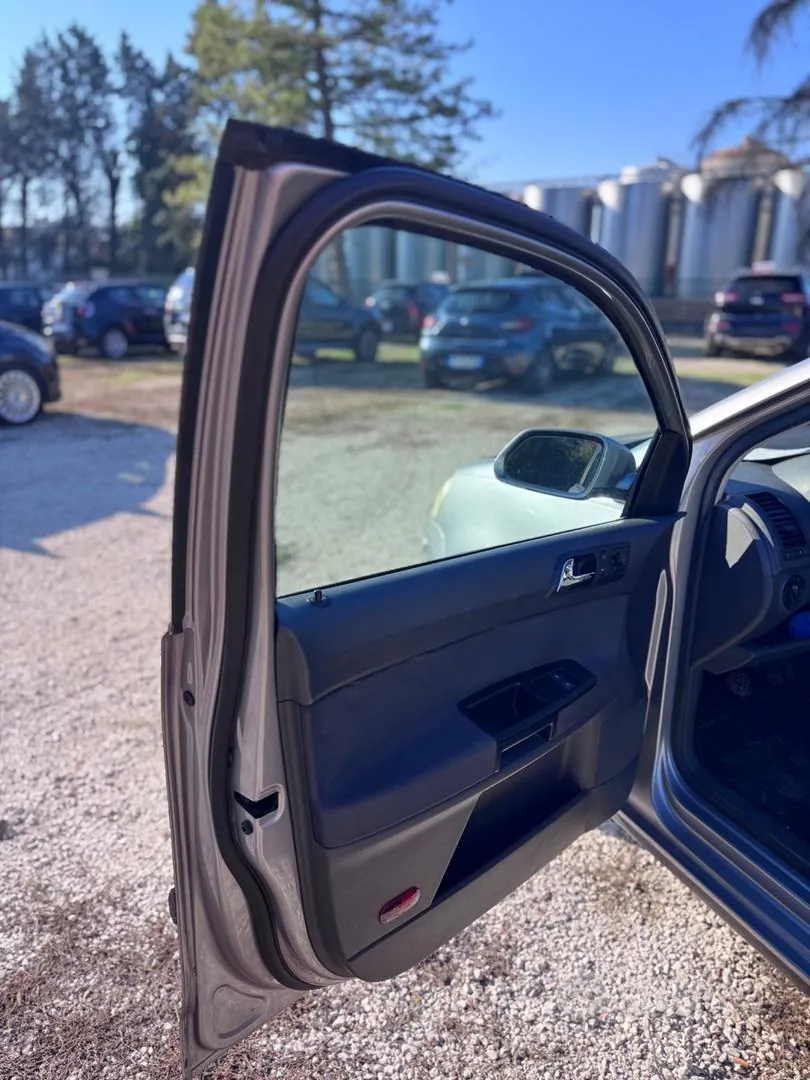 Volkswagen Polo 2007 photo 5
