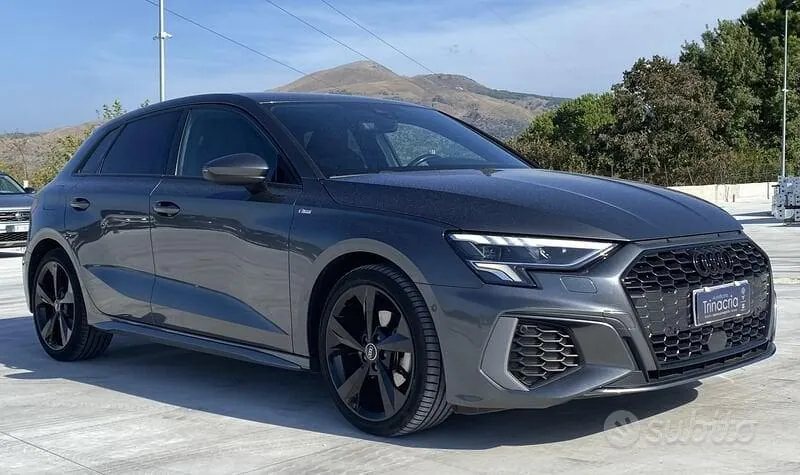 Audi A3 2023 photo 3