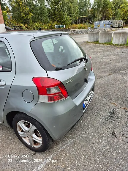 Toyota Yaris 2010 photo 4