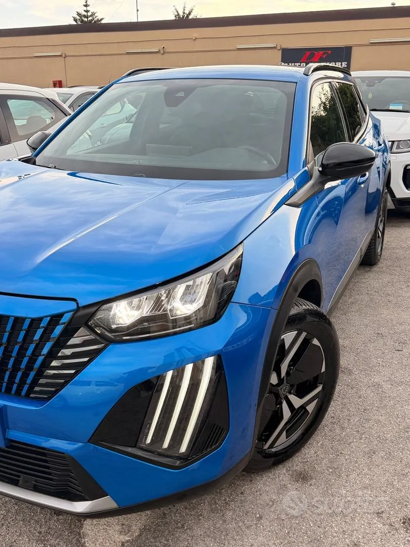 Peugeot 2008 2023 photo 3