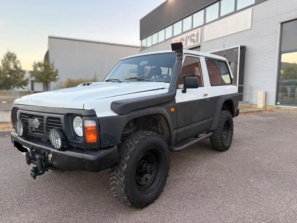 Nissan Patrol Y60